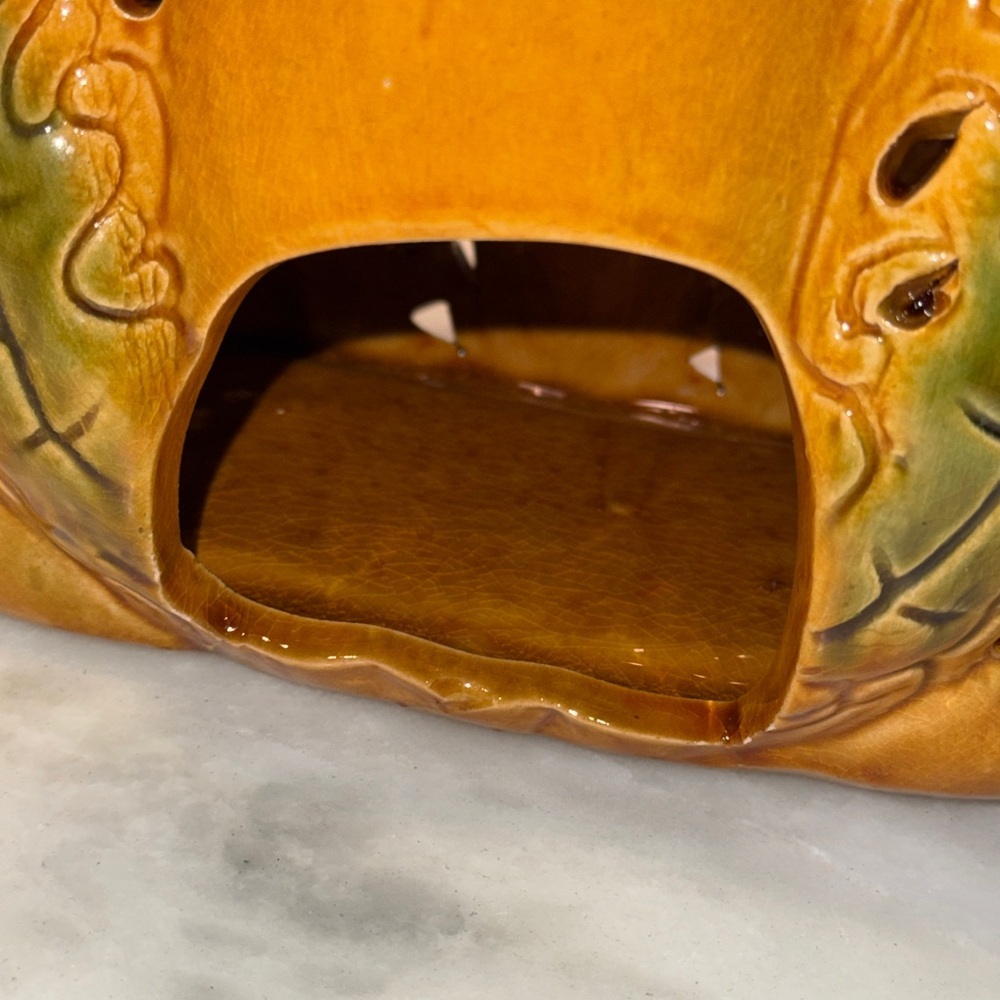 Ceramic Jack-o’-lantern Pumpkin Candle Holder. - Picture 3 of 3